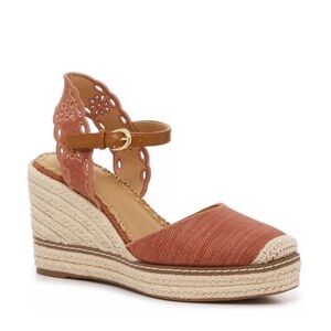 Crown Vintage Tan Espadrilles Comfortable Chic Shoes